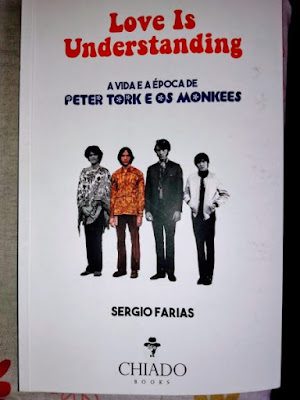 Para conhecer melhor os Monkees, a biografia de Peter Tork em português