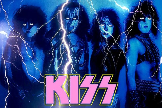 Franquias de si mesmo: será que a ideia do Kiss é o futuro do rock clássico?